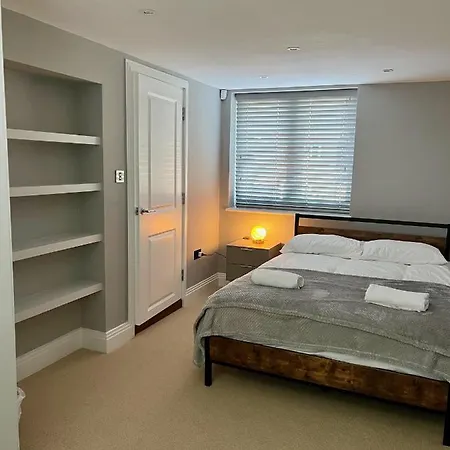 A Luxury 2 Bedroom Apartment Barnet Exterior photo