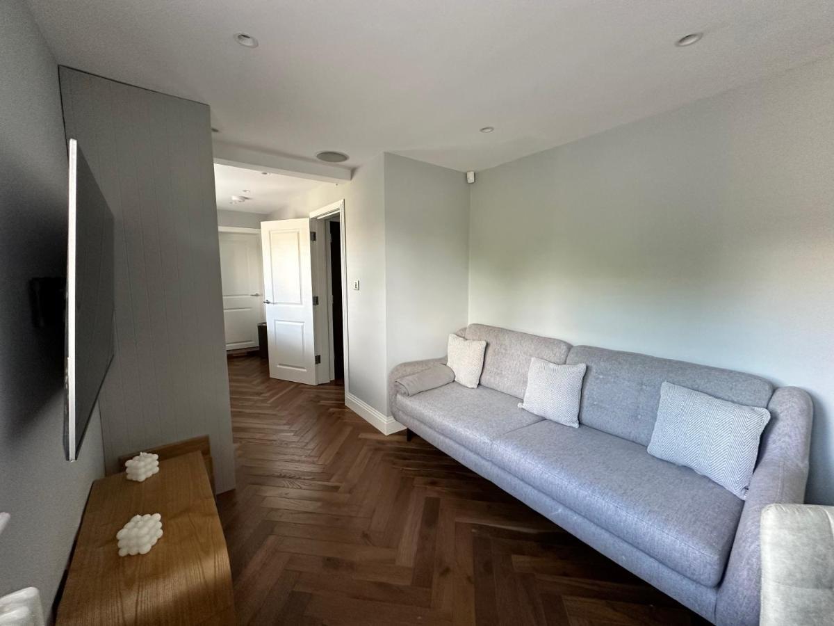 Apartment A Luxury 2 Bedroom Barnet
