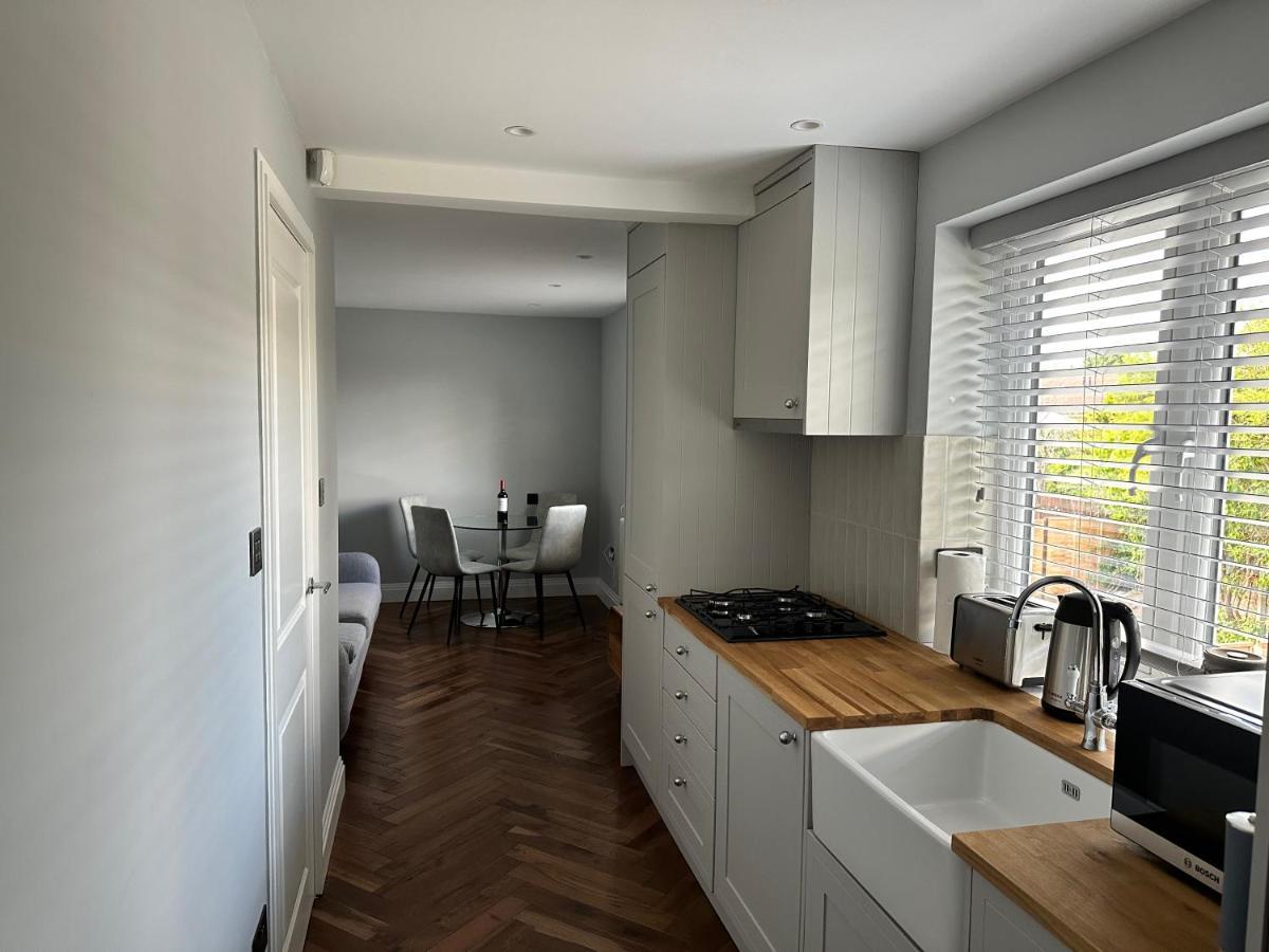 A Luxury 2 Bedroom Apartment *